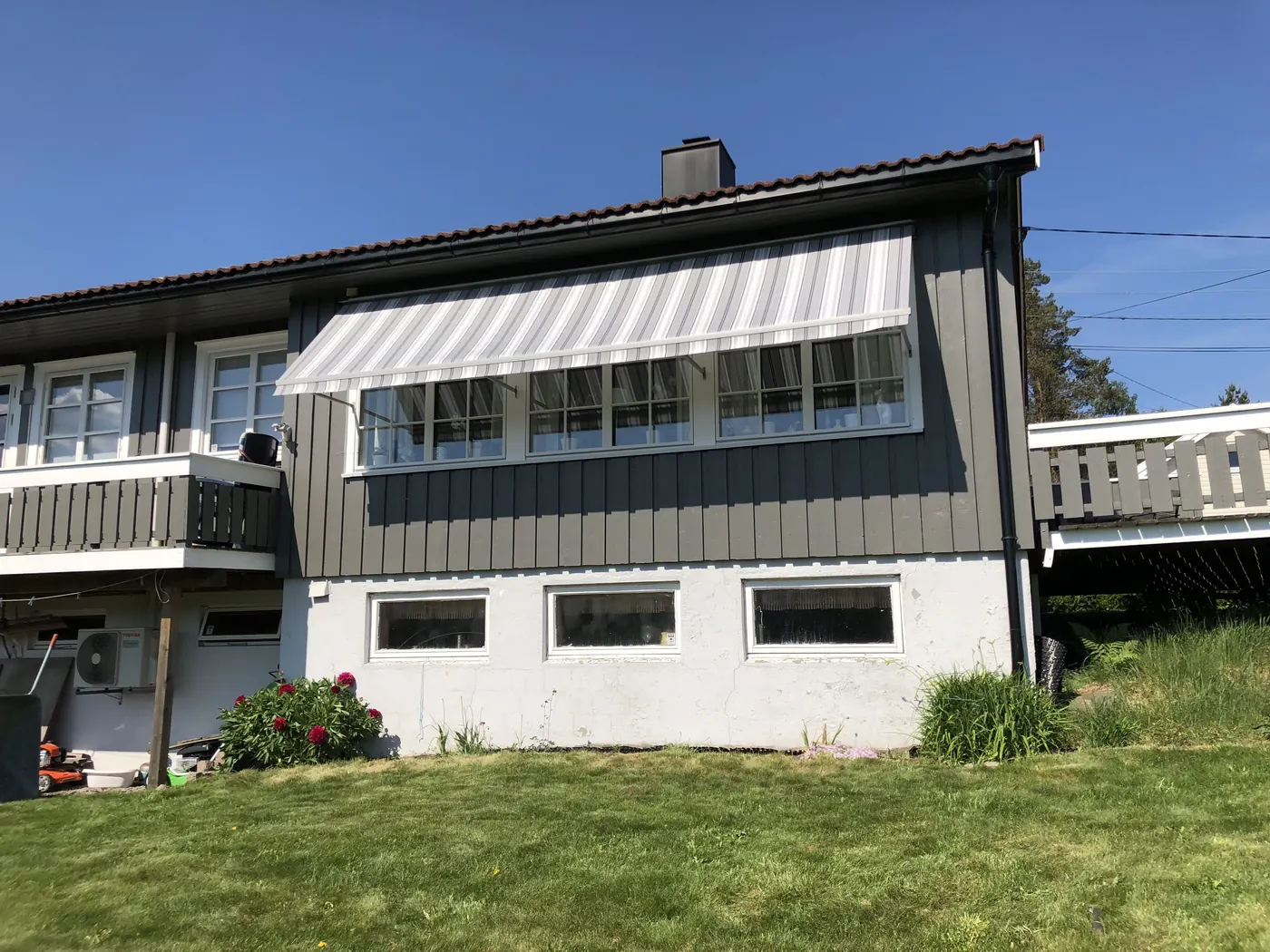 Fasademarkise fra REX montert på bolig